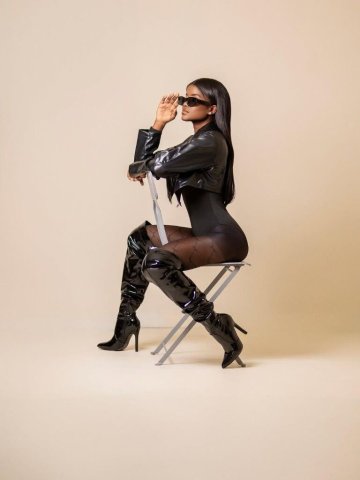 Mansfield, Ohio VIP Female Escort — Chocolatex VIP Service - 1