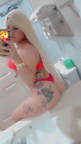 Latina/China Bella Escort (27) — video llamada - 1