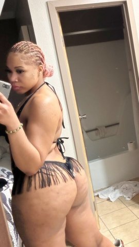 Lola (22) — Curvy Exotic Redbone Female Escort (Fetish-Friendly) - 1