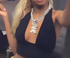 Hennessey — Slim & Petite Female Escort in Albuquerque, NM (Missionary) - Image 4