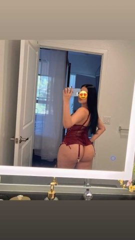 Queens NY Female Escort — ardiente y muy implicada - 1