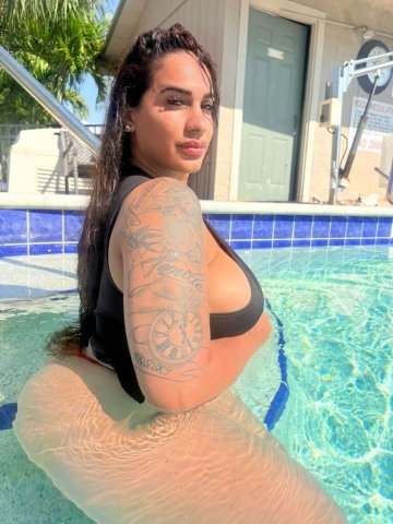 Fort Myers Florida Latina Escort — new in town, 23 - 1