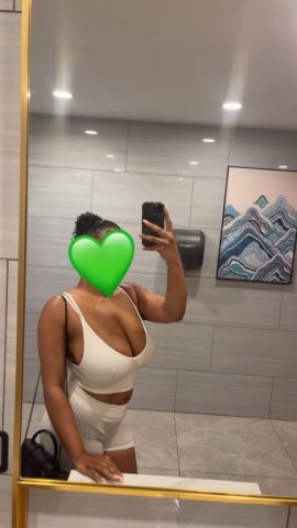 Seattle WA Exotic Bombshell Female Escort — Extended bookings & dinner dates - 1