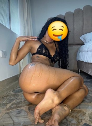 Albany, NY Afro-Latina Female Escort for Roleplay & Kink - 1