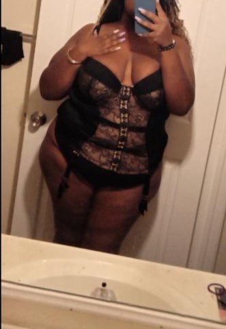 Private, discreet female escort — best massages around (no bare services) - 1