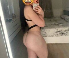 Soy una latina nueva en Tampa: bailo divino y momentos especiales - Image 3