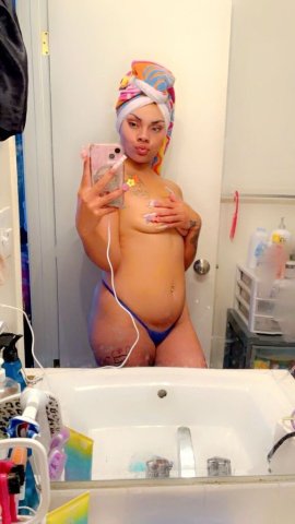 Stockton Female Escort — Outcall, Incall & Car Dates - 1