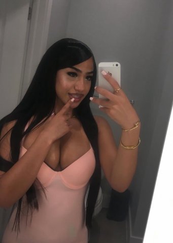 Eugene Female Escort — Luxury throat & slippery gripper - 1