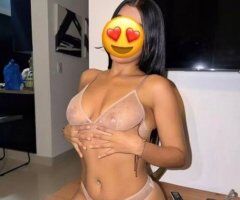 Sexy Latina Female Escort — Recent Real Photos 24/7 - Image 4