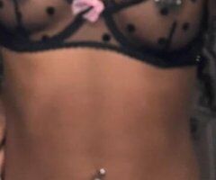 Memphis escorts - Memphis TN Female Escort — 5'5, 21, southern, discreet