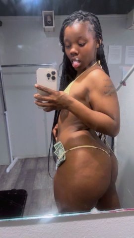 Cleveland Female Escort — Incalls, Facetime Shows & Custom Content - 1
