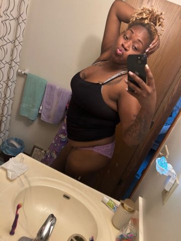 Wichita, Kansas Female Escort — Nene Head & Content Play - 1