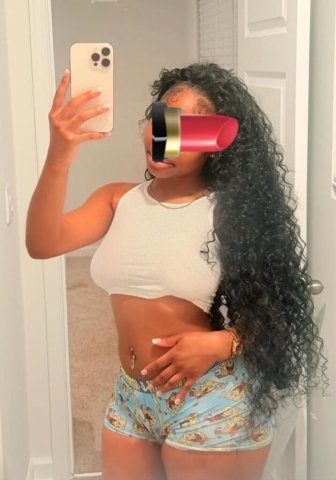 Bronx Female Escort — kisses at the door - 1