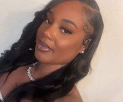 Discreet In & Outcall Female Escort — Long Beach - Image 2