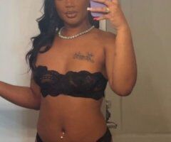 Discreet In & Outcall Female Escort — Long Beach - Image 4