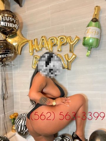 Amber — Reno Female Escort (Incall) with Massages & Overnights - 1