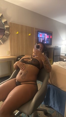 Cleveland OH BBL Barbie — young mixed escort with tattoos & piercings - 1