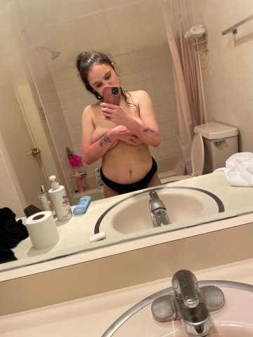 Concord CA Female Escort — Discreet Upscale Provider (Mariah) - 1