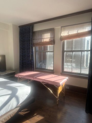 Youngstown Erotic Massage Therapist — 1+ Hour Full Body, Nuru & Happy End - 1