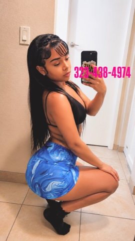 Sweet Petite Cum See Me Treat — Hips & Groomed Lips - 1