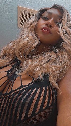 Austin Female Escort — late-night discreet meetups - 1