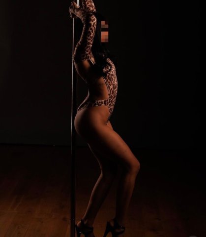 Dubuque Female Escort — 120 qv today - 1