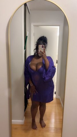 Milwaukee WI Female Escort — Incall/Outcall + Fetish-Friendly - 1