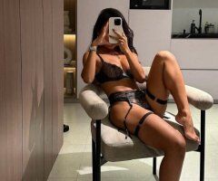 Nueva dama Latina sexy — disponible para citas en Orange County - Image 3