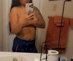 Dallas escorts - Dallas, TX Female Escort — Freaky Friday incall/outcall wet time
