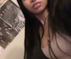 Virginia Beach escorts - Virginia Beach Incall Female Escort — Tight wet pussy, incall only