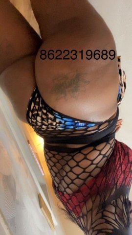 Allentown PA Female Escort — Upscale Incall & Outcalls - 1