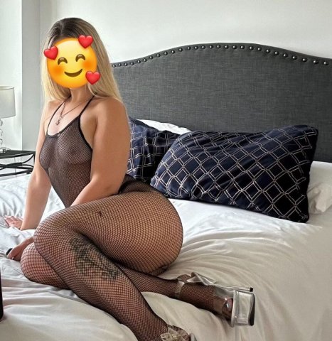 Latina Female Escort — In-Call Relaxation (38) - 1