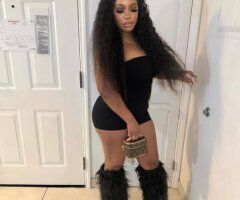 Chicago Water Slide 1-on-1 Escort — Car Dates & Outcalls - Image 2