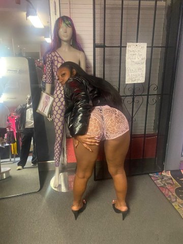 Tucson Female Escort — Pretty Face, Perfect Body (22) - 1
