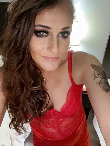 Palm Springs Mature Female Escort for Hour Visits or 1/2 Hour In/Out - 1