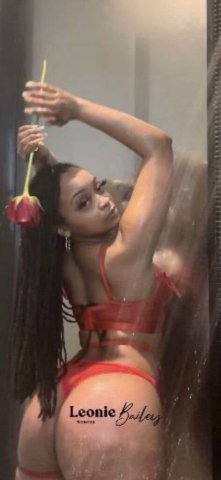 Union Square In-Call Specials — Tight Cat Fights & Nuru Massages - 1