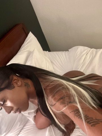 Petite Thick & Wet Outcalls in Pittsburgh (TruckerFriendly) - 1