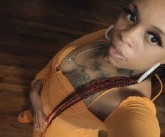 Waco Neyomi — 5'1” 150 lbs Yellow Bone Escort - Image 4