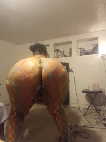 Stockton Incalls & Outcalls — Deep Throat, Big Booty & Big Boobs - 1