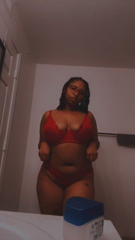 Outcalls & In-Calls — Spanish, FaceTime Verify & Foot Fetish - 1