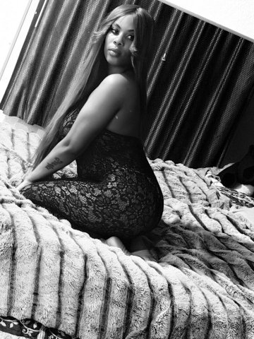 Sacramento Female Escort — $100 Specials, Full Service (21) - 1