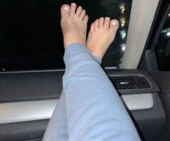 Cincinnati Escort Xena — Feet Findr & OnlyFans, Facetime Verify, No Bare Services - Image 2