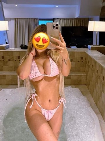 Daddy Available for Discreet Girlfriend & Party Girl Encounters (Boston, MA) - 1