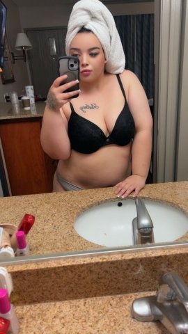 Stockton Thicc Latina Outcall Escort — Big Booty - 1