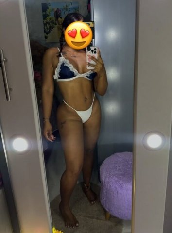 Greensboro NC Female Escort — discretion first, no games - 1