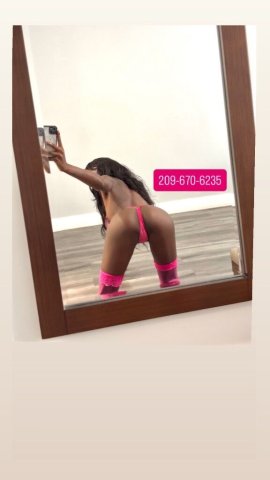 Karmel — Slim Chocolate Goddess (26) for Outcalls - 1