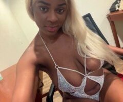Bakersfield escorts - Bakersfield, CA Female Escort — Incalls & Outcalls (20) + Content