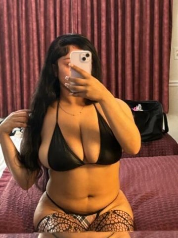 Stockton Female Escort — Busty Marie for FaceTime shows & exotic content - 1