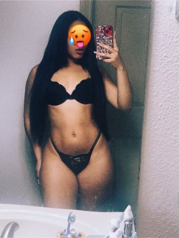Chica Latina  - 25 en Omaha, NE - 1