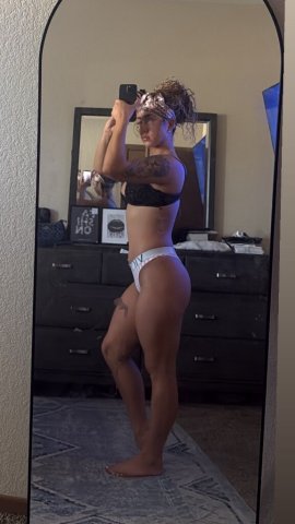 Des Moines Pretty Slut Escort — Discreet Quick Text Booking - 1